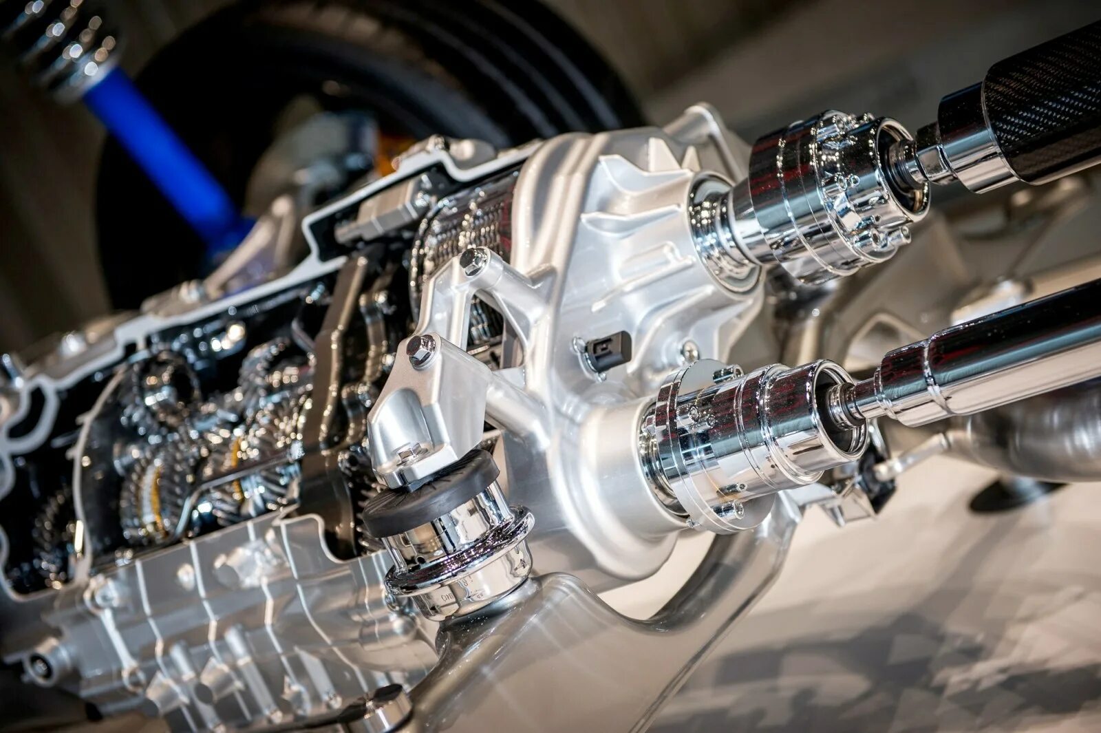 Трансмиссия ниссан гтр 35. Трансмиссия ниссан гтр 35. Акпп кате r932 zf. Nissan gtr r35 трансмиссия. Трансмиссия гтр.