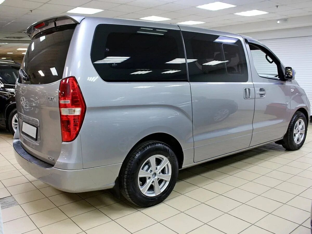 Авто с пробегом москва минивэн. Hyundai grand starex 2011. hyundai grand starex, 2011 г.. автомобиль grand starex 2011. хендай гранд старекс 2011г фото.