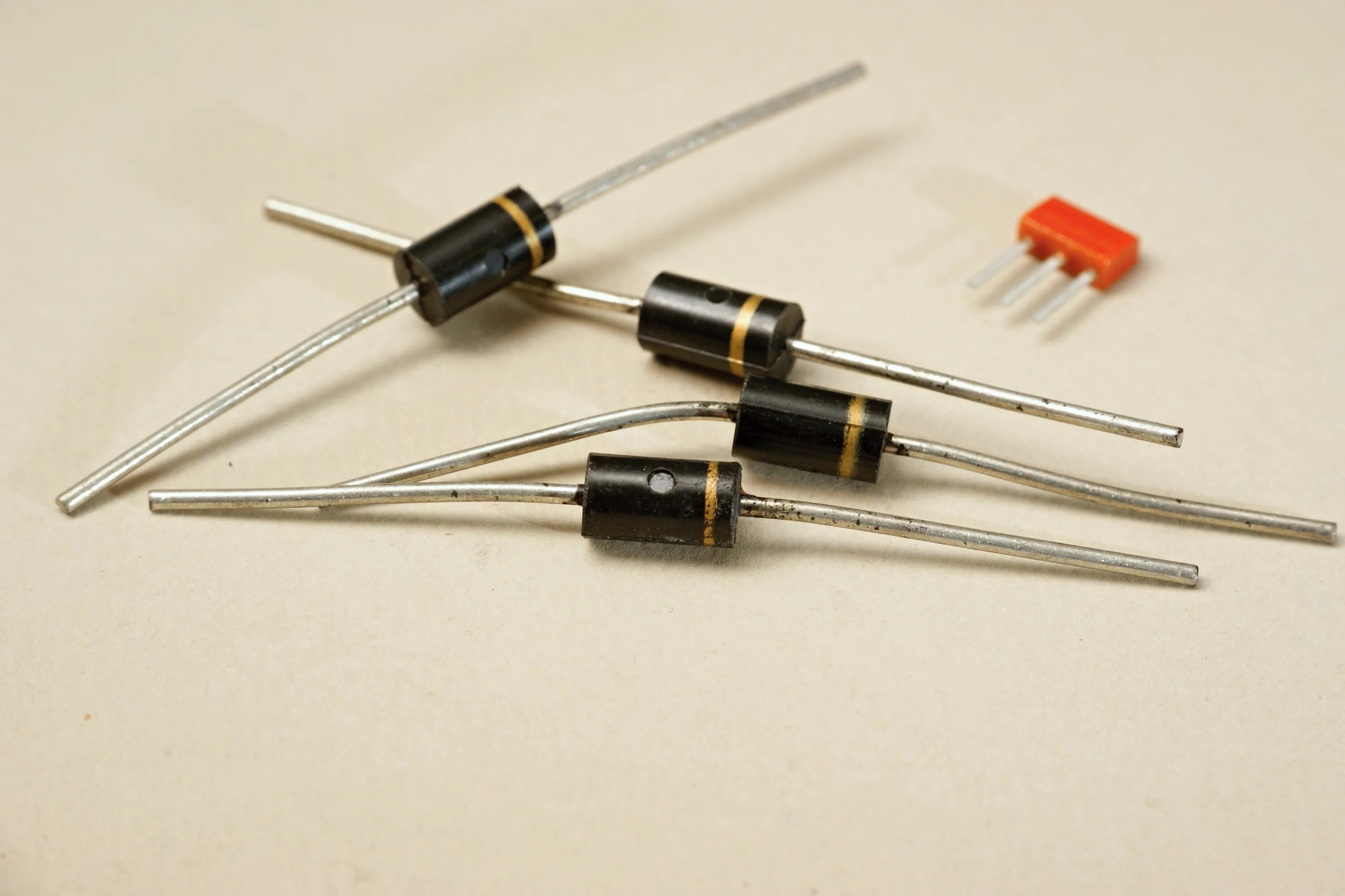 диод зенера. порошковый диод зенера. диод зенера. диод зенера. диод зенера.