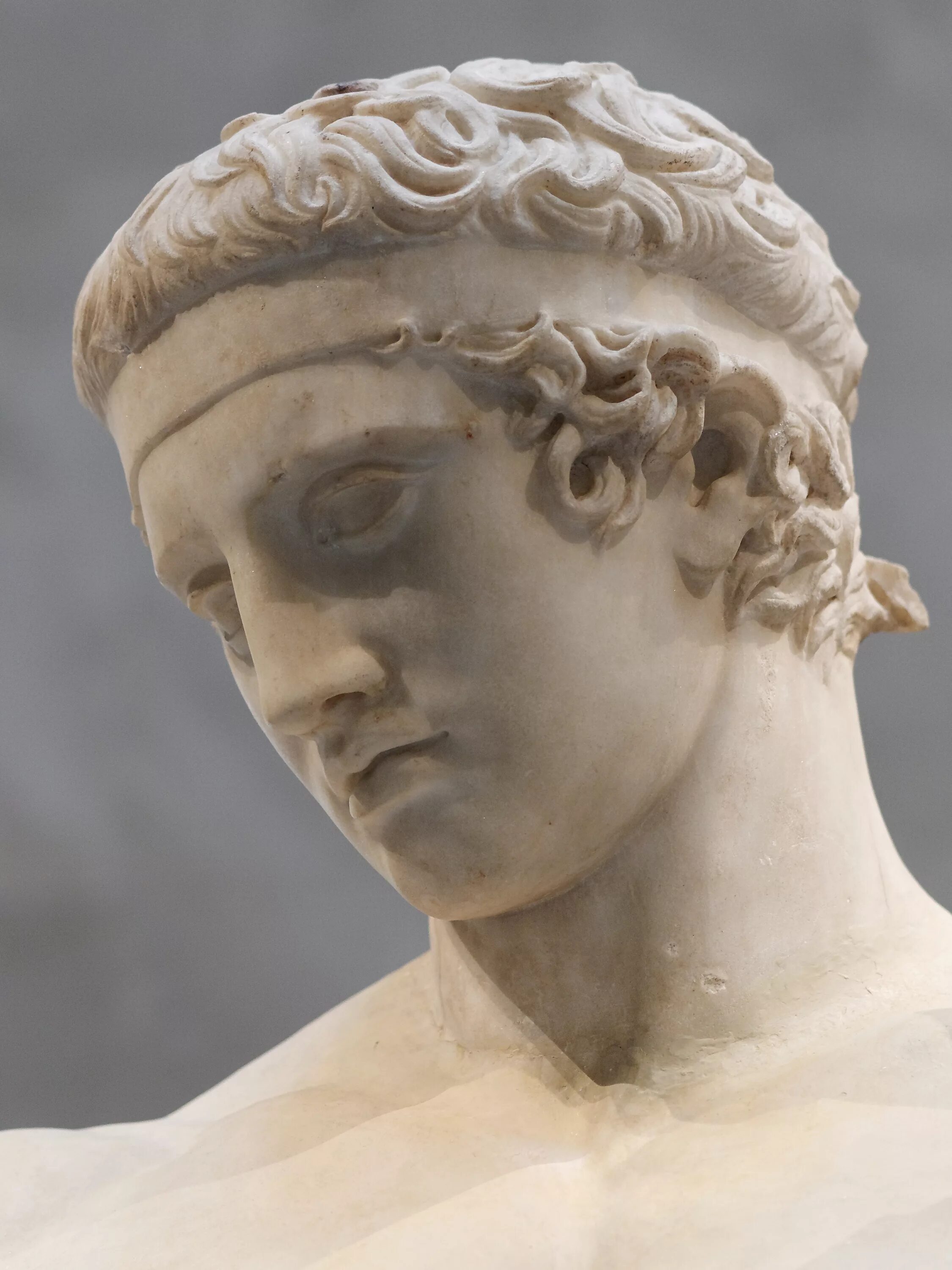 Head of c b