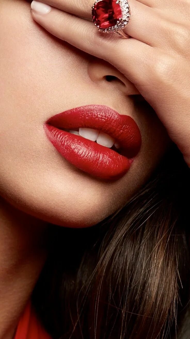 @beautyisboring on Instagram: "From the #beautyisboring archives... Behind the s