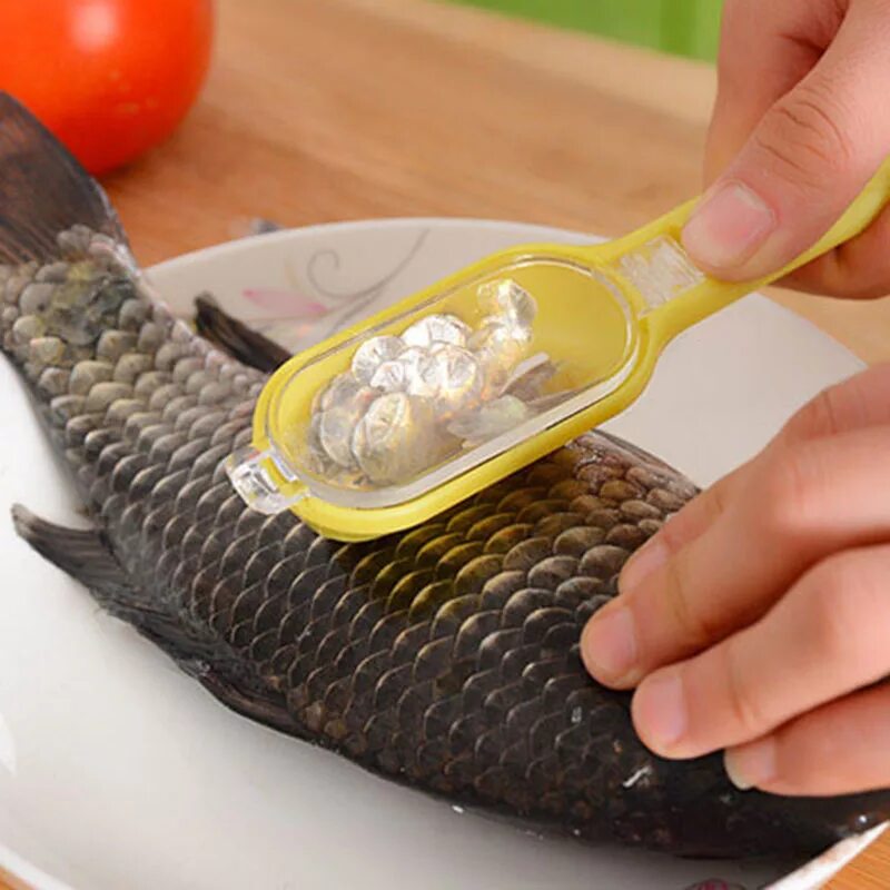 Чистка для рыбы купить. Рыбочистка LUXFISH. Рыбочистка Satake Fish Scaler 303601. Чистилка для чешуи рыбы. Чистилка для рыбы с контейнером для чешуи.