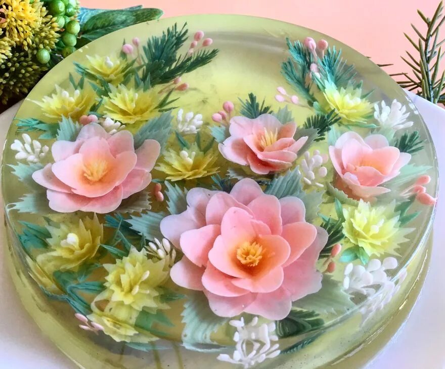 Торт желе с цветами. Цветы внутри торта. Украшение из желе для торта. Желейные торты с цветами. Цветы внутри торта.