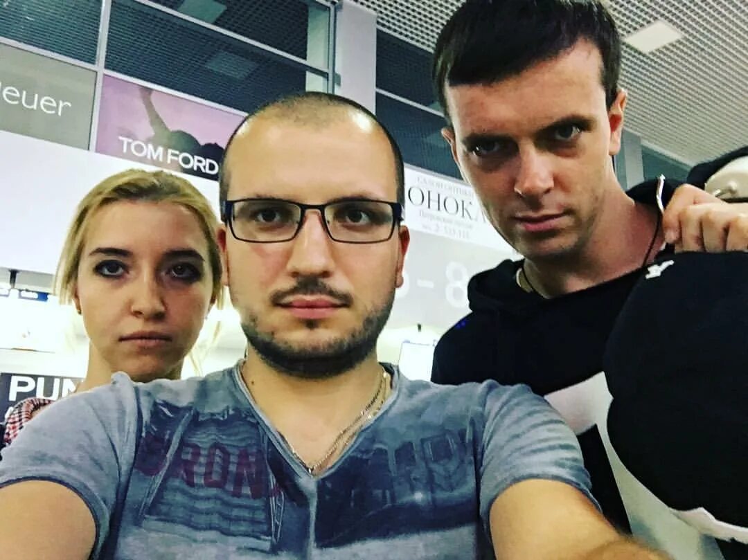 Позов родители. Дима позов. дмитрий позов квн. дима позов семья. дима позов 2025.