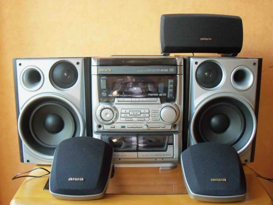 Характеристики музыкального центра aiwa nsx. Aiwa nsx-v900 колонки. Aiwa nsx v30. Nsx 5220 aiwa. Музыкальный центр айва 71.