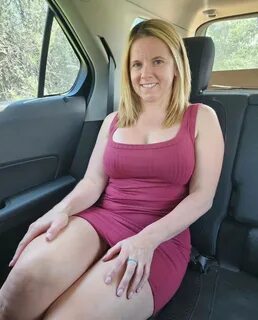 5' 10" (178 cm). 