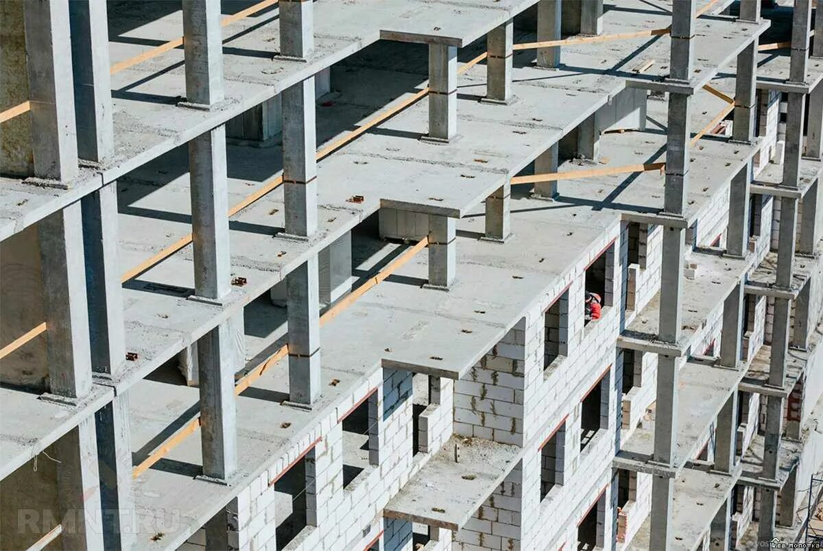 Монолитное домостроение. Монолит конструкции ригеля железобетонные. Каркас монолит железобетонные конструкции. Монолитное жб перекрытие 300мм. Сборно-монолитное каркасное домостроение.