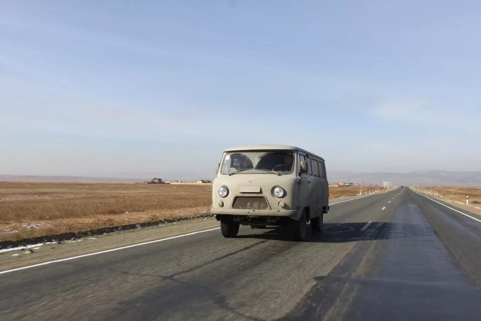 УАЗ Буханка Монголия. УАЗ Буханка на трассе. УАЗ 390992. УАЗ Буханка 1965. Дорогой уазик