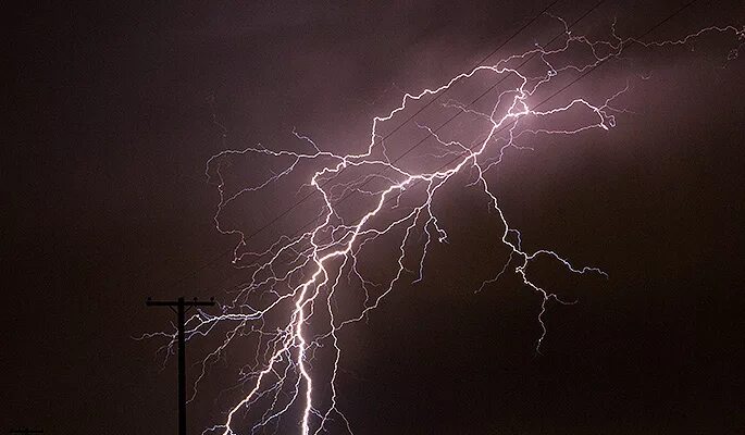 5 ударов молнии. линейная молния. ростов на дону 2013 гроза. 5 ударов молнии. 5 ударов молнии.