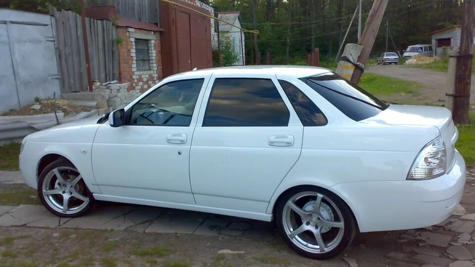 АССОРТИ(ВСМПО, SLIK, ZEPP) Lada Приора седан, 1,6 л, 2009 года колёсные диски