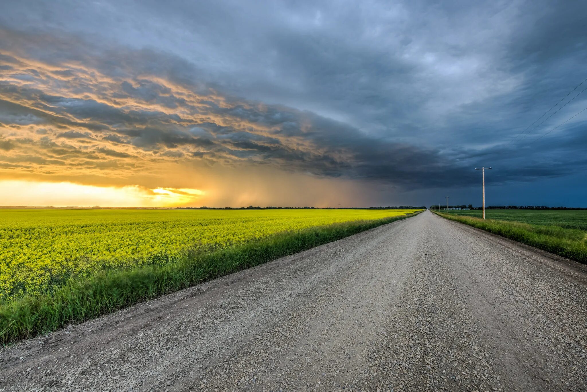 Сельская дорога. Деревенская дорога. Дорога сбоку. Грунтовая дорога. Road surface