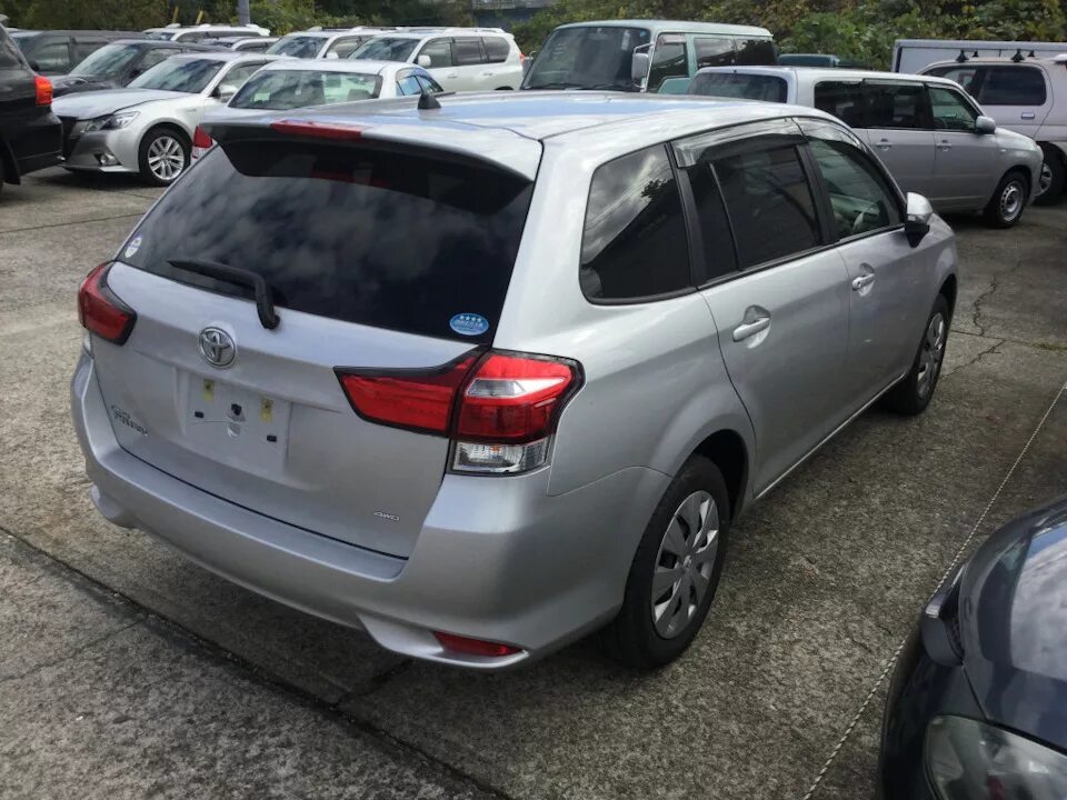 Тс toyota corolla fielder 2010г. Toyota fielder 2010. Тойота филдер 2010 тонировка. Тойота королла филдер 2000 года. Toyota corolla fielder 2007.