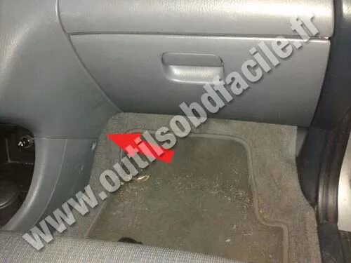 Honda hr v 1999 диагностический разъем. Хонда hr v разъем обд 2. Honda hr v 1999 obd2. В. Диагностический разъем hr v.