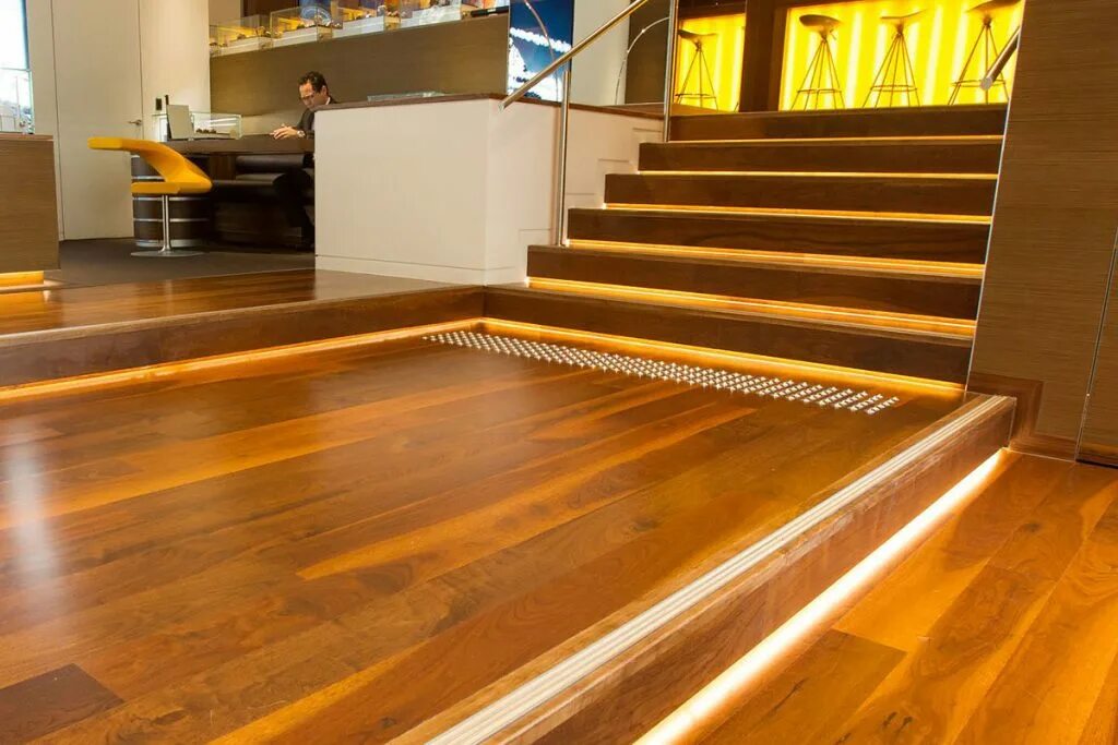 Floor near. Ламинат коммерческий. timber напольные покрытия. полы мербау современный интерьер. timber wood floor parket.