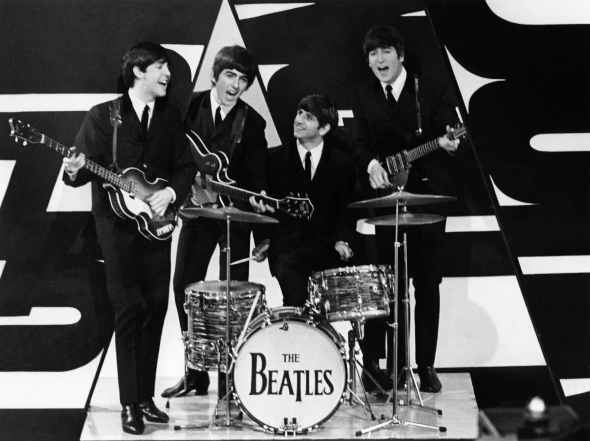 Beatles believe. Группа the beatles 60х. Группа the beatles с ленноном. Beatles 1990. Beatles believe.
