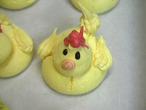 Цыплята из зефира. Цыплята из безе. пасхальные цыплята из безе. цыплята из меренги. цыплята из маршмеллоу.