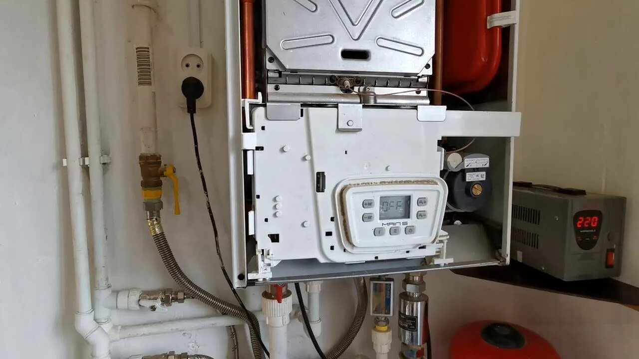 Котел плохо греет воду причины. Газовый котел Baxi FOURTECH 24 F. Baxi main 5 24 f. Датчик тяги Baxi Eco four 24. Baxi main-5 24 f (24 КВТ).