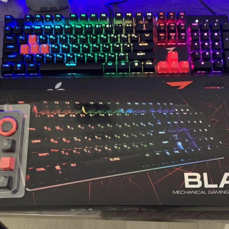 Blade pro клавиатура подсветка. Клавиатура Blade zet механическая. Клавиатура zet Gaming Blade 2. Zet Gaming Blade красная. Zet Gaming Blade Pro Cherry MX свитчи.