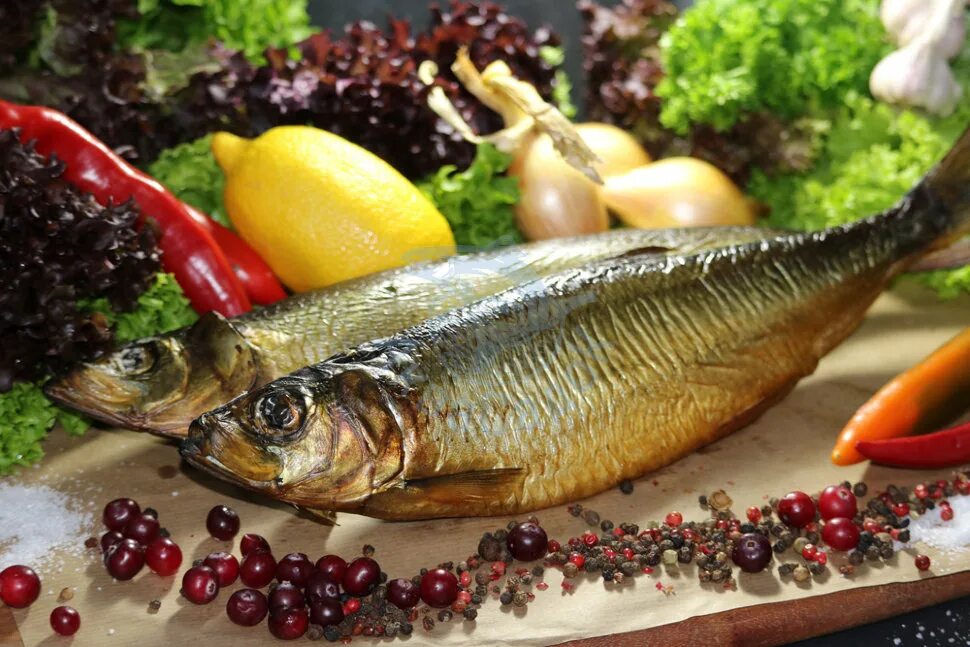 Сельдь атлантическая холодного копчения. Иваси холодного копчения. Иваси рыба копченая. Копчение селедки. Сельдь холодного копчения.