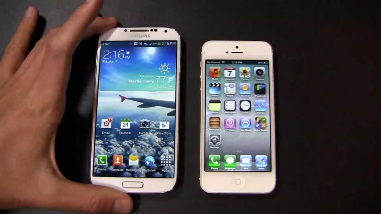 Айфон 1 vs Samsung. Айфон 5 самсунг. Iphone 4s vs 4g. Картинки айфон 6 и самсунг галакси s4.