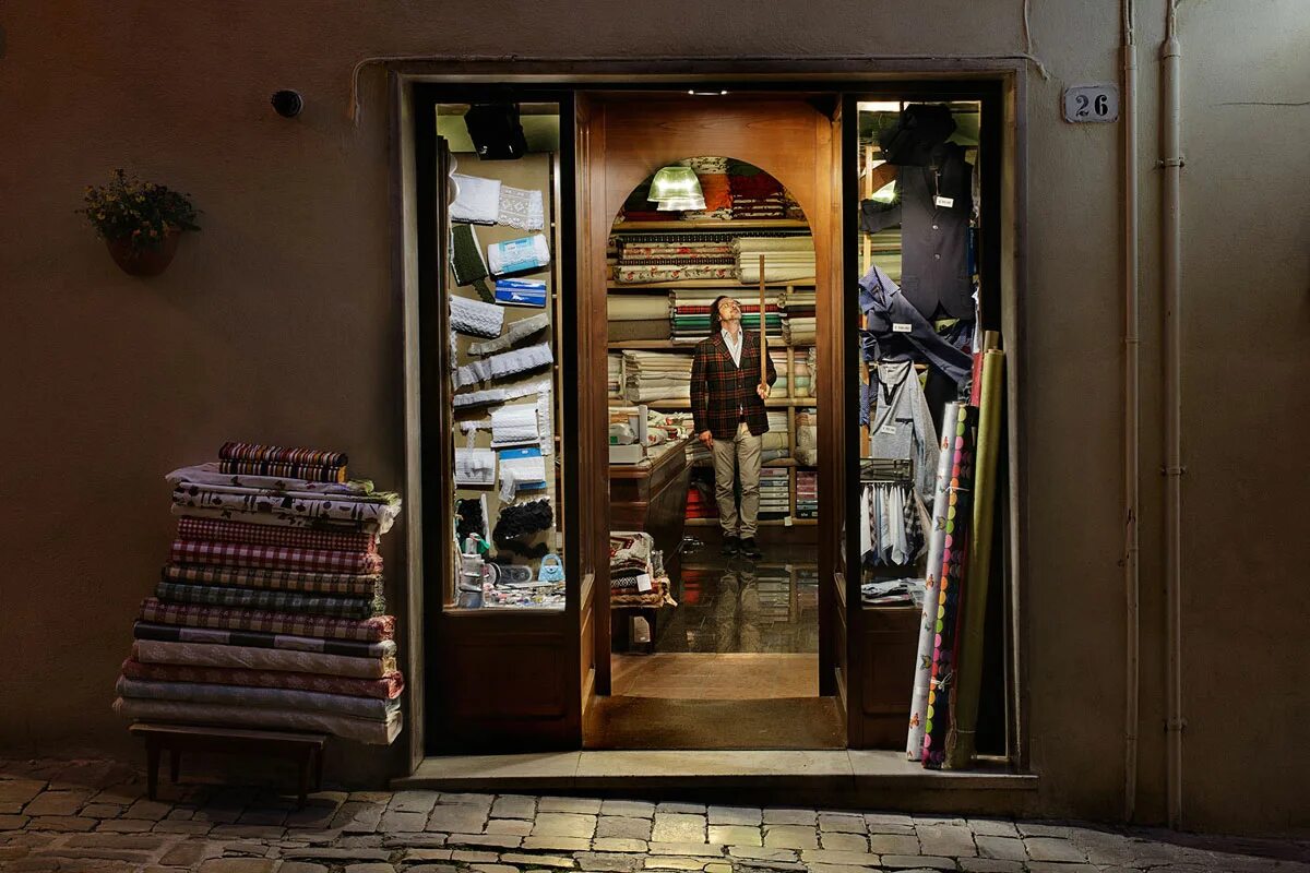 Before магазин. Магазин на углу. Independent shops. Corner shop inside. My local shops