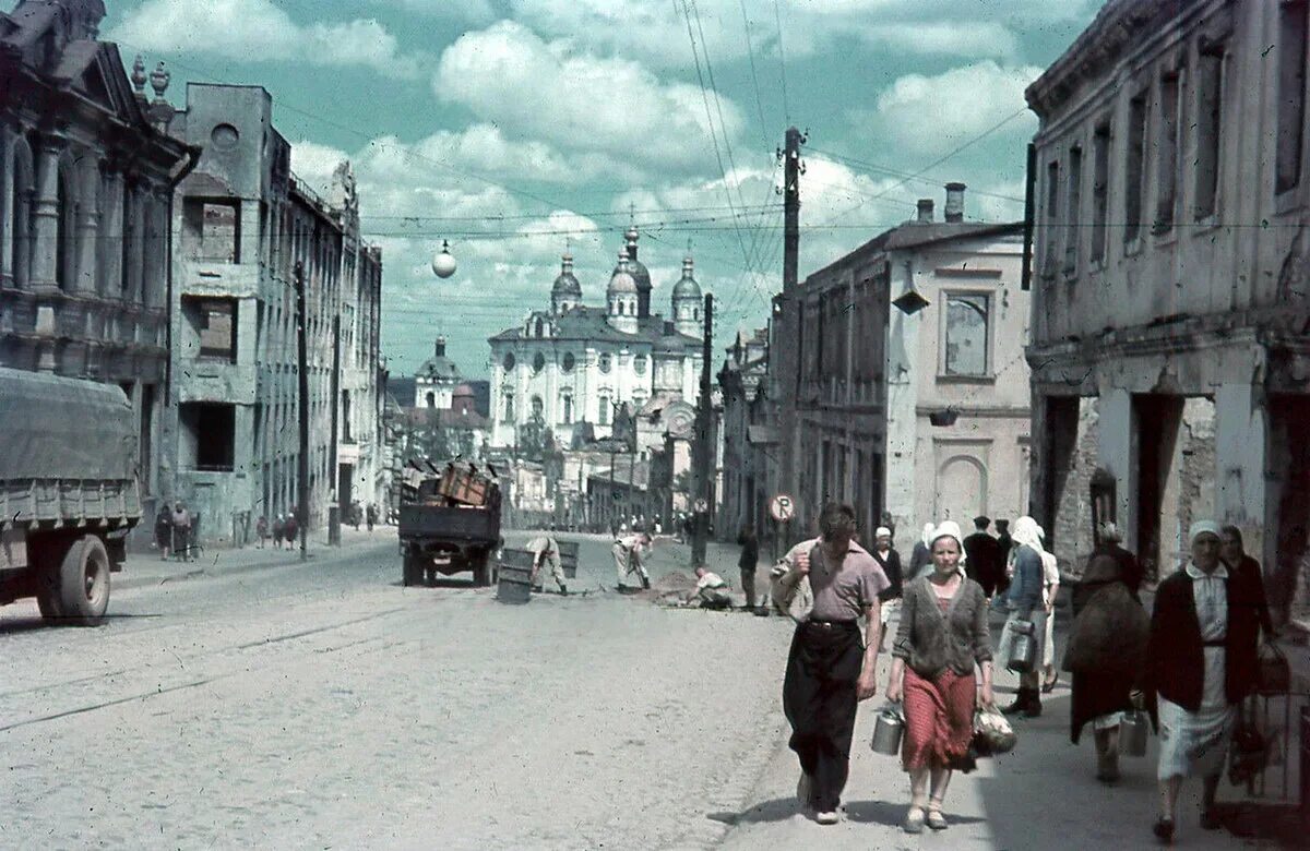 Харьков 41 года. Оккупированный Смоленск 1942. Оккупация Смоленска в 1941-1943. Оккупированный Смоленск в цвете 1941-43. Оккупированный город 1941 Смоленск.