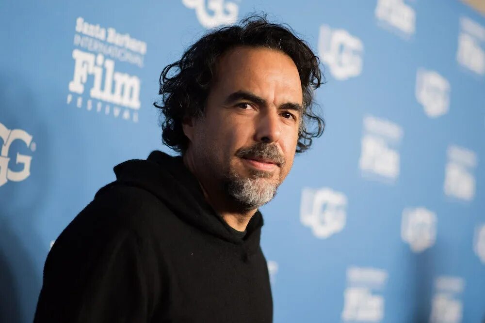 Alejandro gonzalez inarritu. Алехандро гонсалес иньярриту мексиканский кинорежиссёр. Иньярриту режиссер. Джон иньярриту. Родной город режиссера иньярриту.