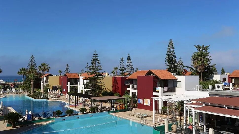 Отель holiday village 4. Аквапарк пантея айя напа. Отель в турции ганита холидей. Отель holiday village 4. Отель ганита холидей виладж в турции алания.