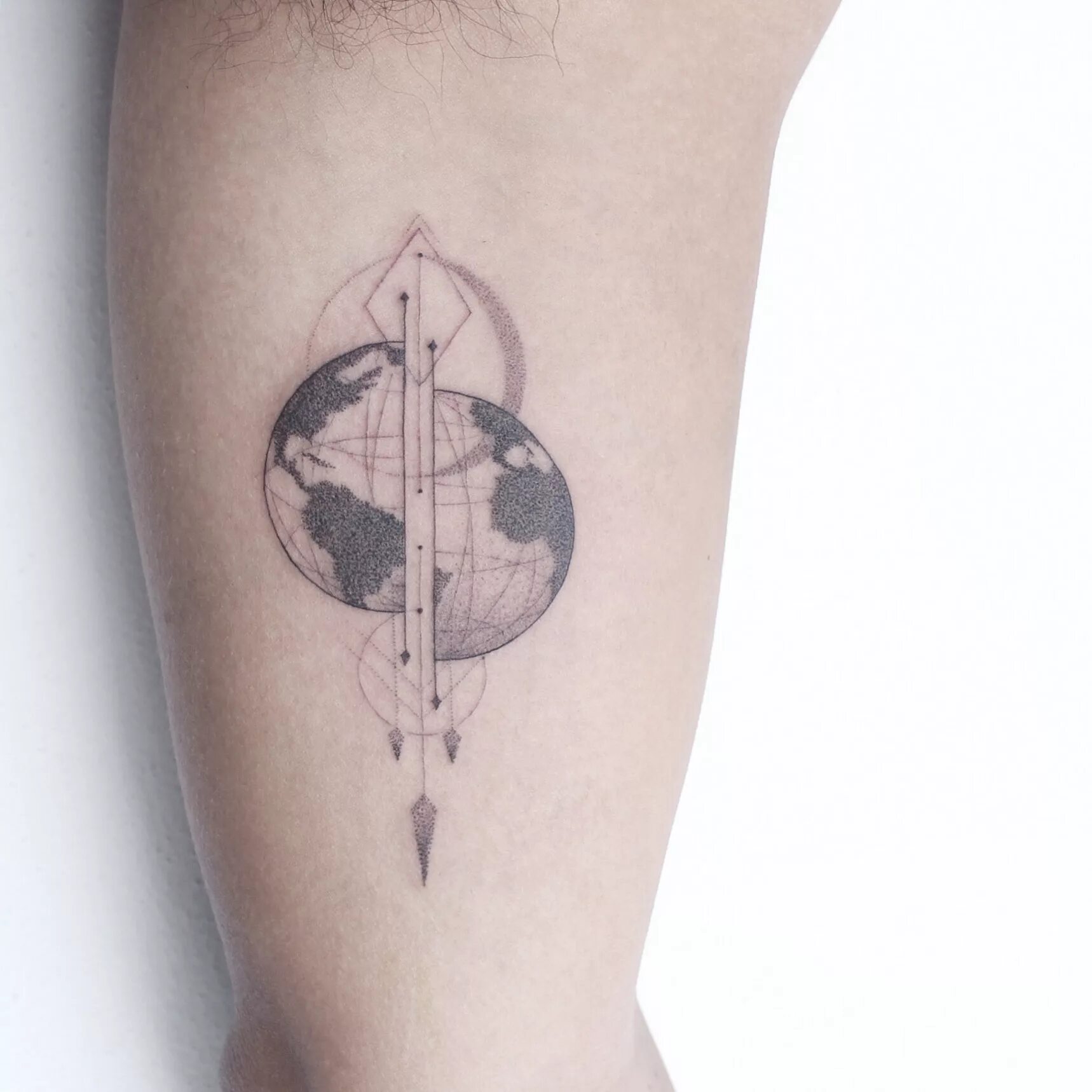 Тату земной шар. Тату глобус. Тату планета земля. Тату земной шар. Тату глобус.