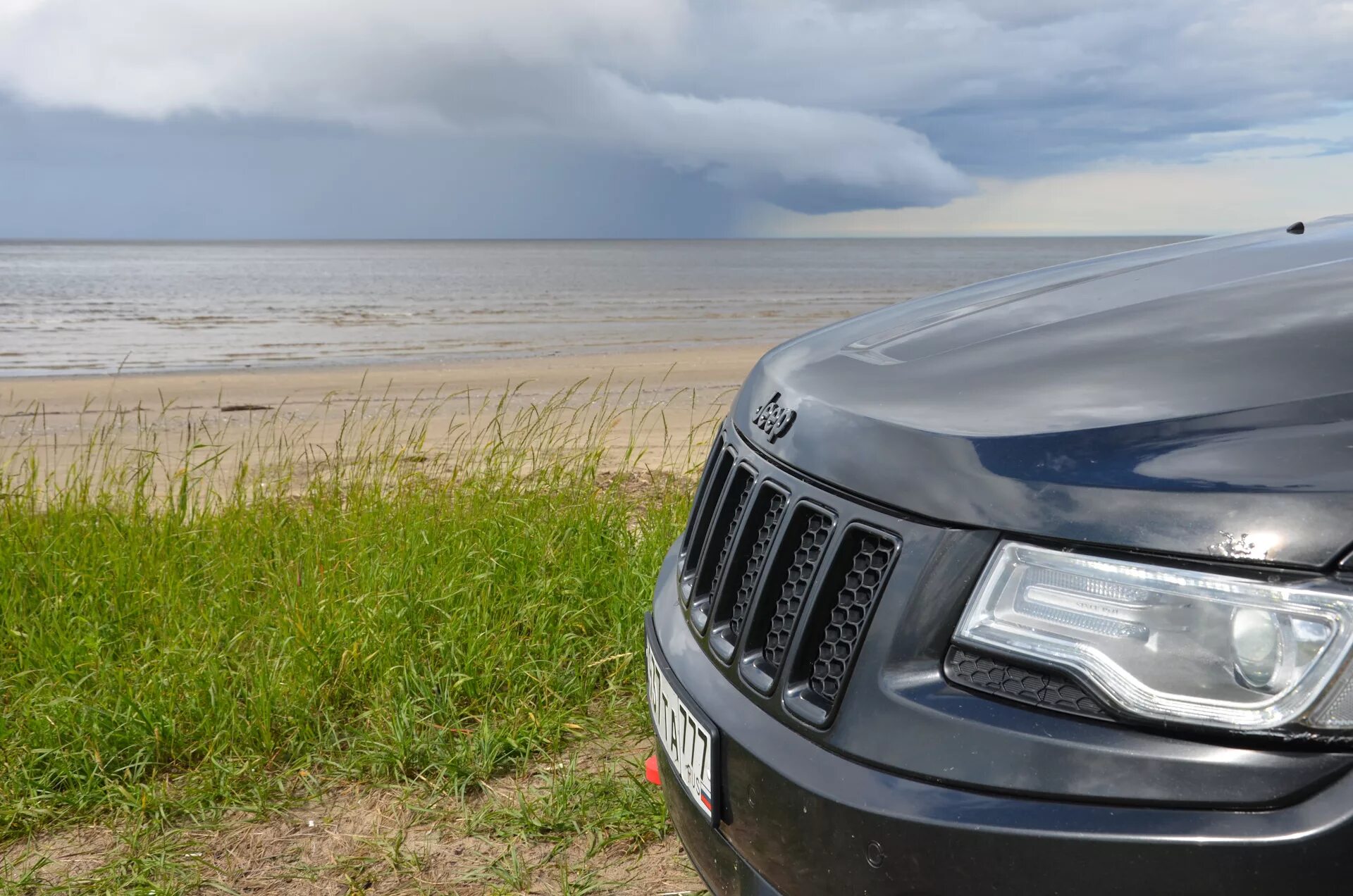 Капот джип чероки. Джип Гранд Чероки капот. Jeep Cherokee wk2 капот. Капот Grand Cherokee wk2. Капот Jeep Grand Cherokee wk2.