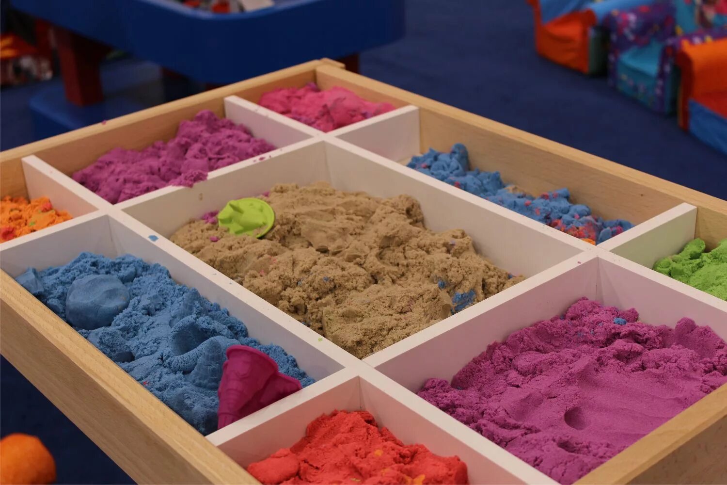 Запасы цветных. Кинетический песок. Кинетический песок цветной. Игрушки для кинетического песка. Рисование песком.
