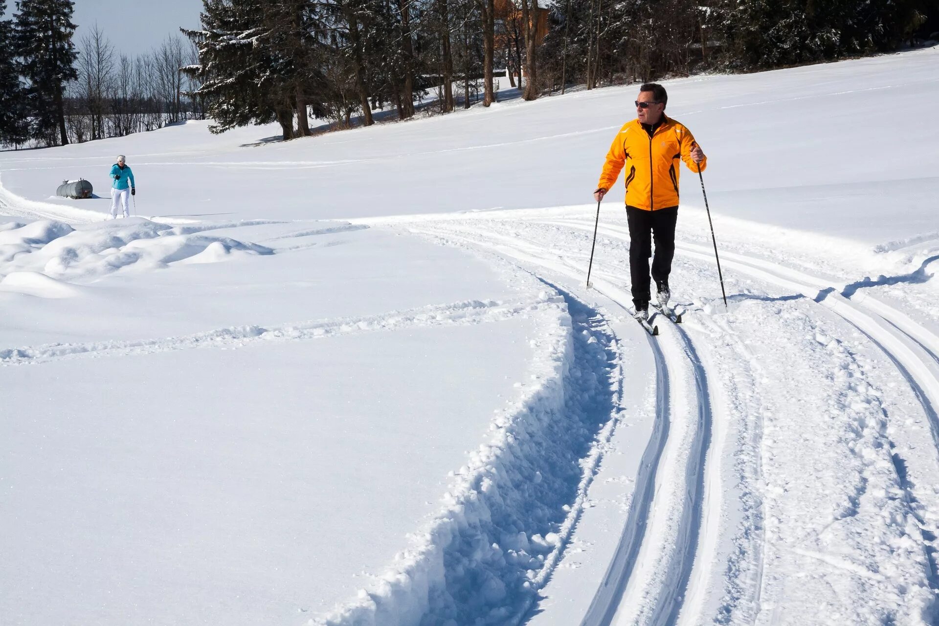 Лыжные трассы на Дубравной. Лыжная дорожка. Трасса для беговых лыж. На лыжах.