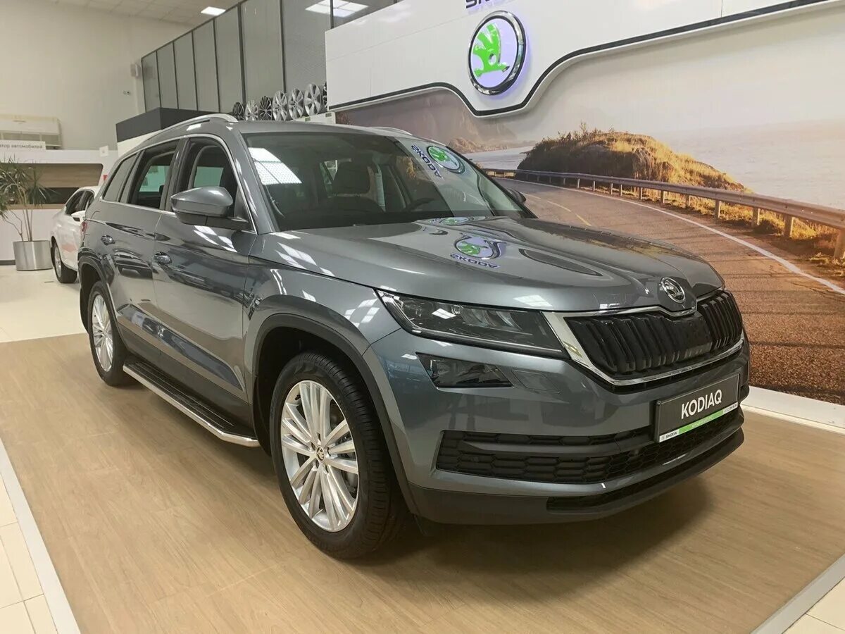 Кодиак б у купить. Шкода Кодиак 2019. Skoda Kodiaq 2020. Шкода Кодиак 2021. Skoda Kodiaq 2018.