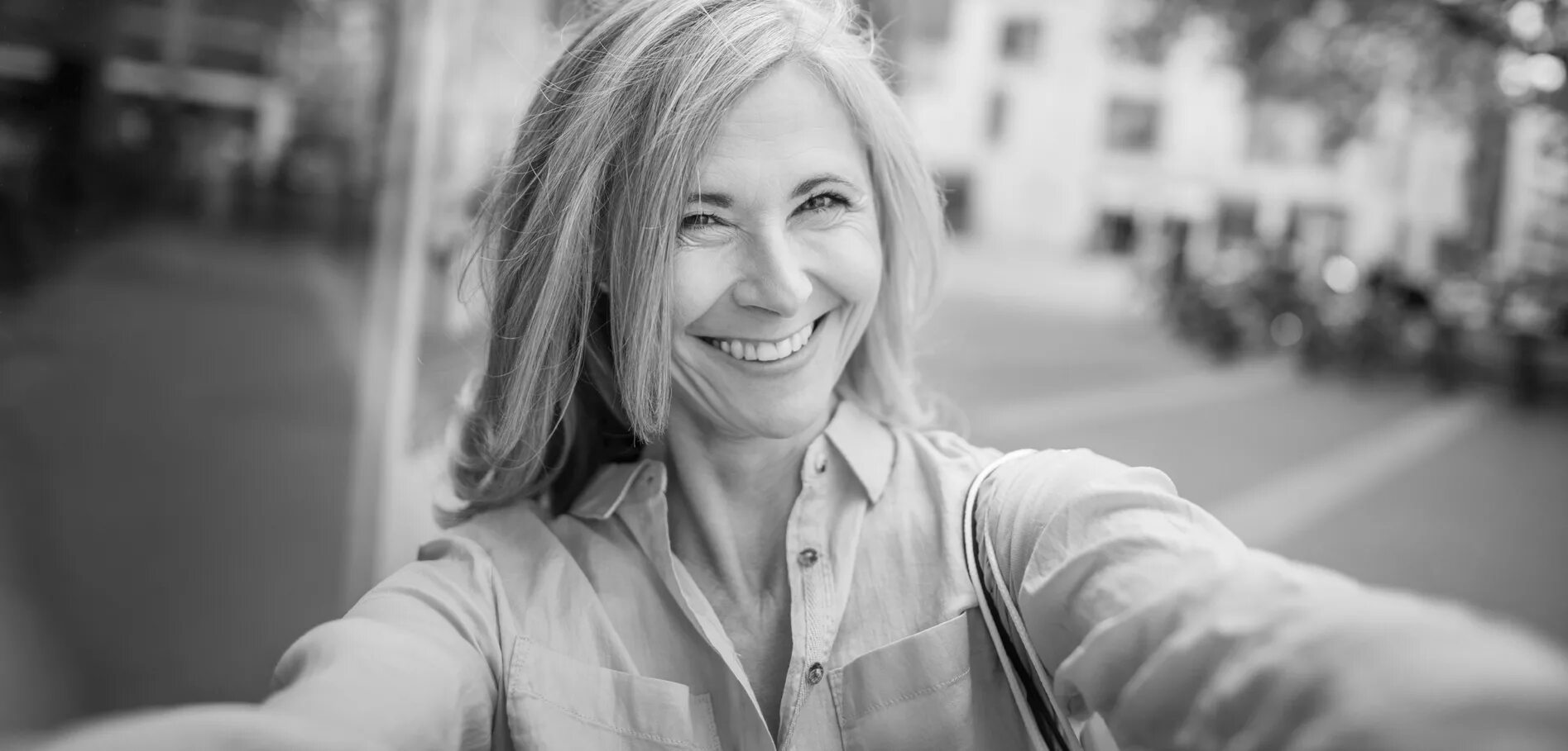 Радостная 45. Женщина среднего возраста. Мужчина и женщина средних лет. Радостная 45. Счастливая женщина.
