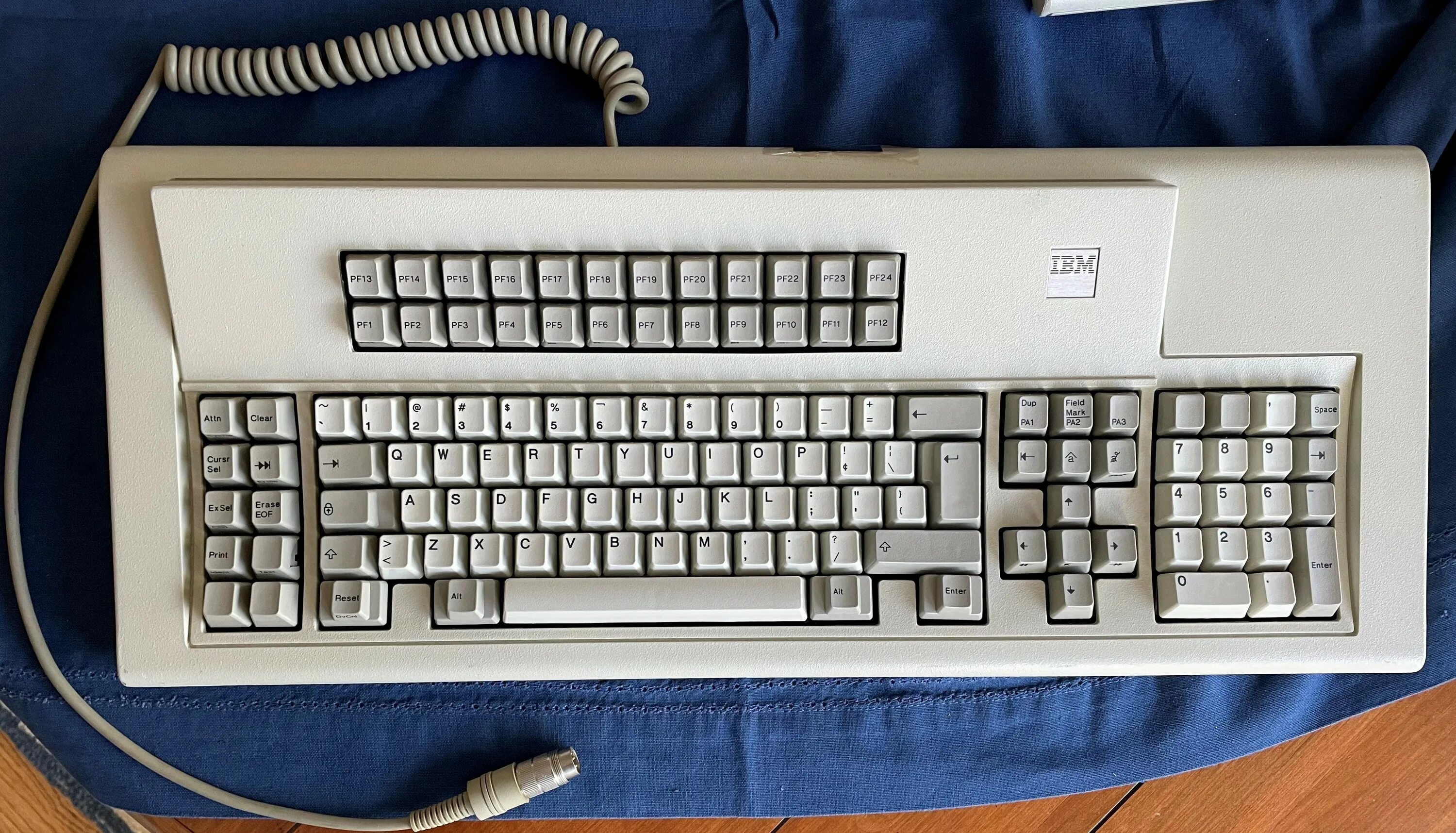 Клавиатура ibm. IBM PC XT клавиатура. IBM model f Keyboard. IBM model m 122 клавиатура. Клавиатура IBM model m 1389979.