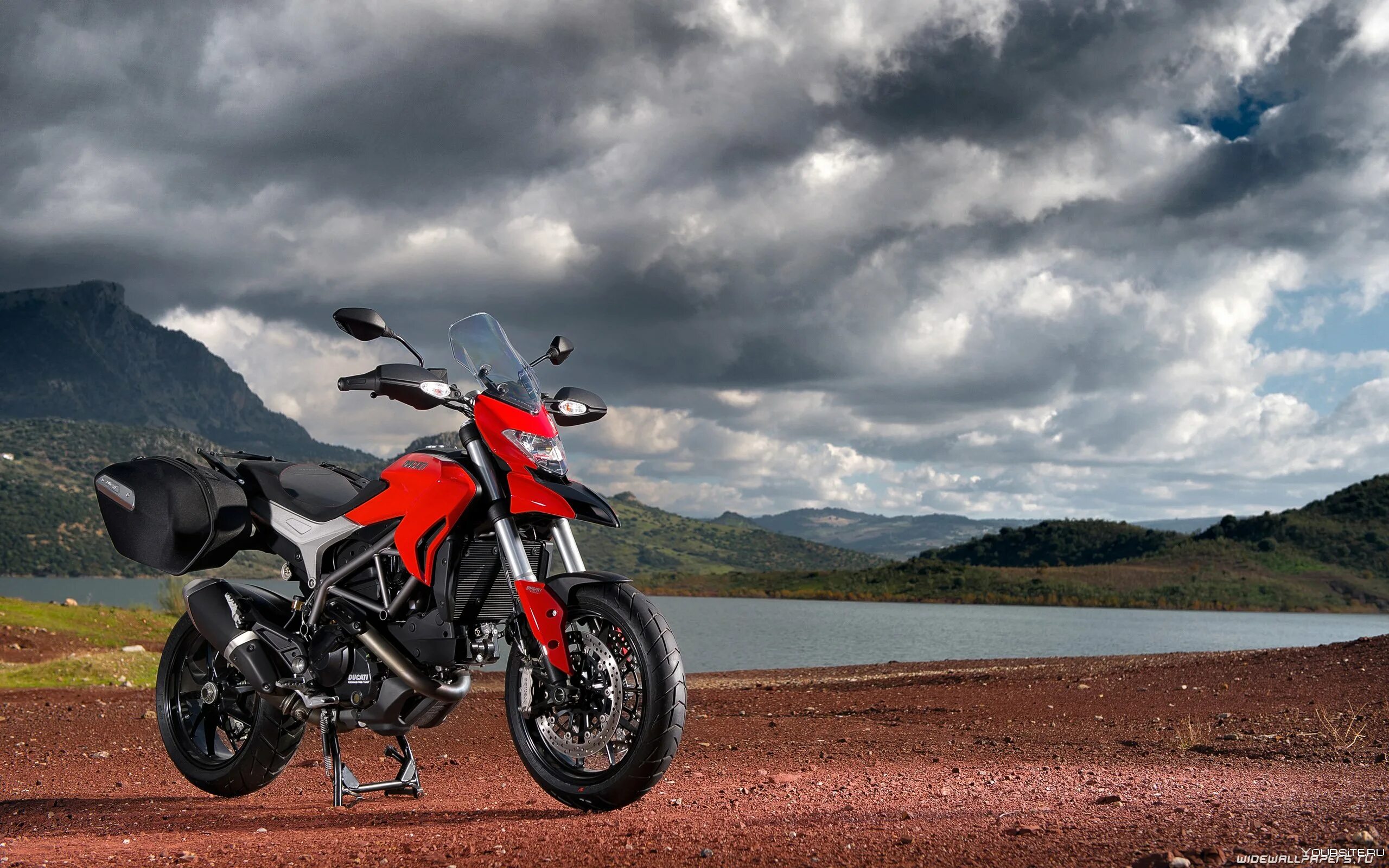 Мотоциклы сток. Мотоциклы сток. Ktm 990 smt. Вдвоём на trident 660. Харлей дэвидсон турист.