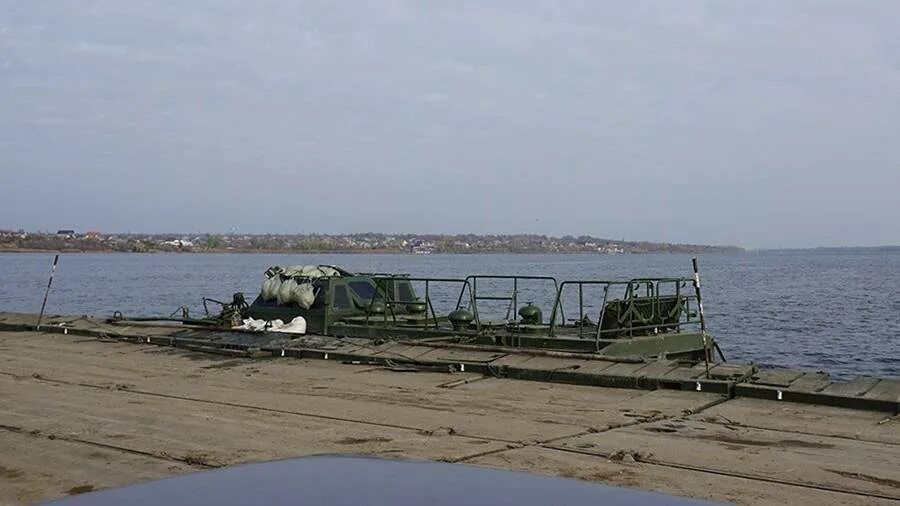 инженерные войска вооружённых сил российской федерации. украинская граница. конструкторское бюро наплавной мост. переправа херсон. левый берег войска.