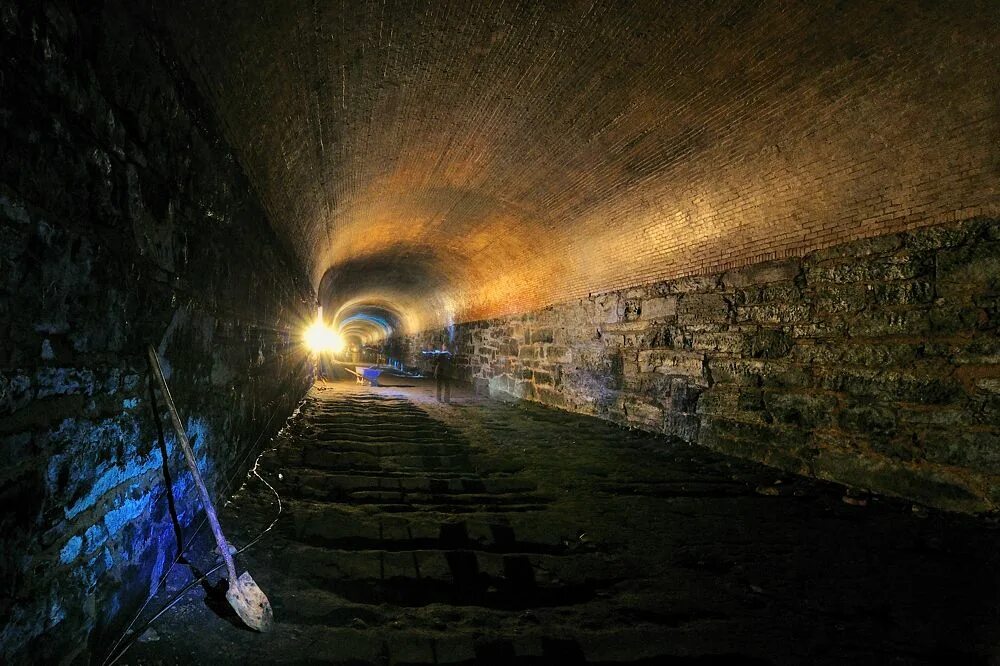 Тоннель холланда нью-джерси. L carey tunnel ventilation building. Brooklyn battery tunnel. Департамент мостов и тоннелей нью-йорк. Туннель бруклин баттери.