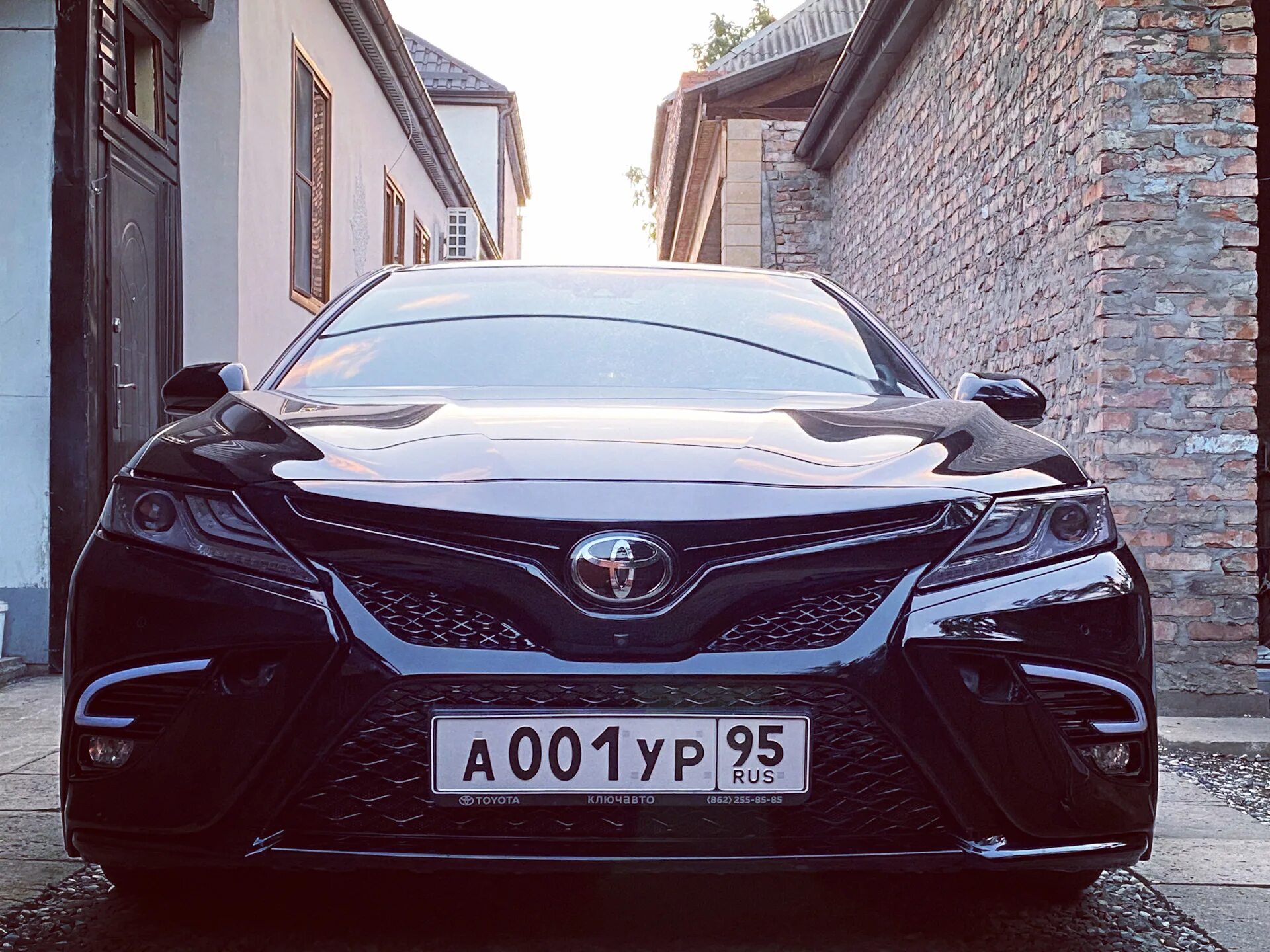 Камри три и пять. Toyota Camry xv70. Тойота 3.5. Тойота Камри 3.5. Камри 70 3.5.