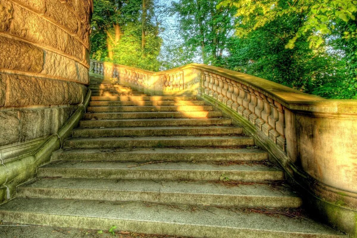 Каменная лестница Гарибальди. Красивая каменная лестница. Лестница вверх. Красивые ступеньки. Step beautiful