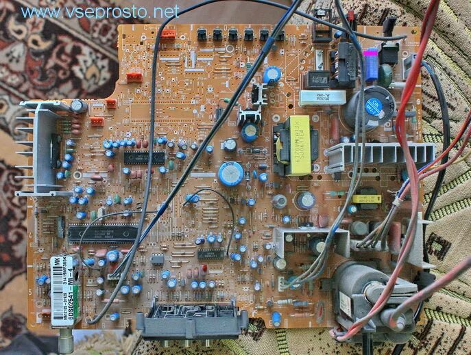 Блок строчной развертки телевизора. 715g3812-p02-h20-003u. Микросхема телевизора. Телевизор lg шасси mc49. Шасси телевизора lg мс019а.