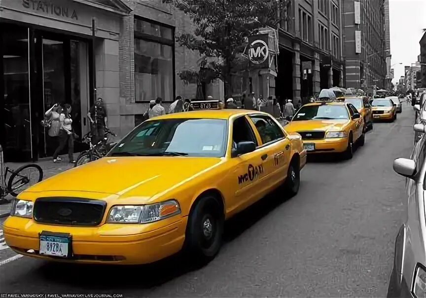 Американское такси. Желтое такси. Американское такси автомобиль. Такси в США машины.