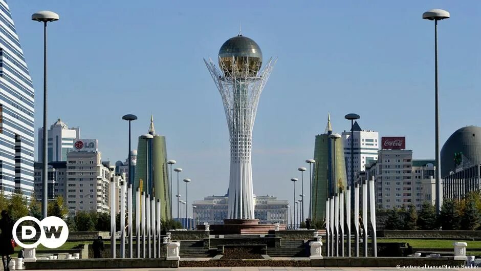 Столица казахстана азербайджан. Астана столица Казахстана. Астана достопримечательности. Казахия достопримечательности. Материал Астаны.