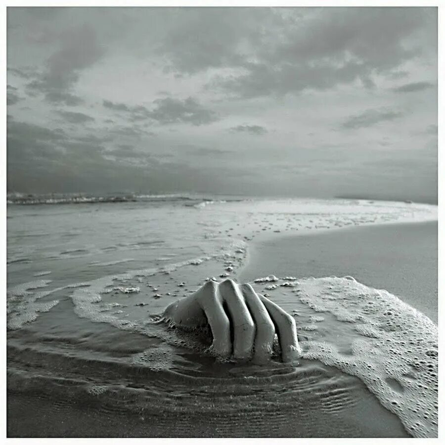 Картина потерянность. Холод пустота. Печаль. Душевные аватарки. Одиночество боль.