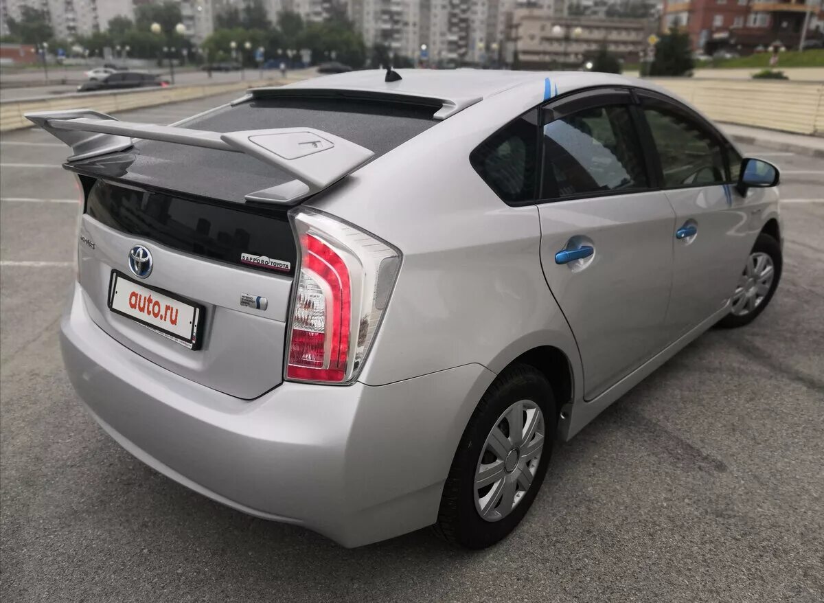 Prius 30 купить. Toyota Prius 50. Тойота Приус гибрид 30. Приус 50 кузов. Тойота Приус гибрид 50 кузов.