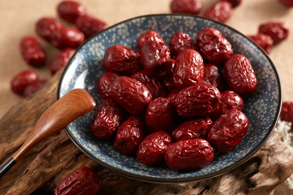 Red dates. Китайский фрукт от кашля. Jujubes. Jujube Fresh big. Jujube.