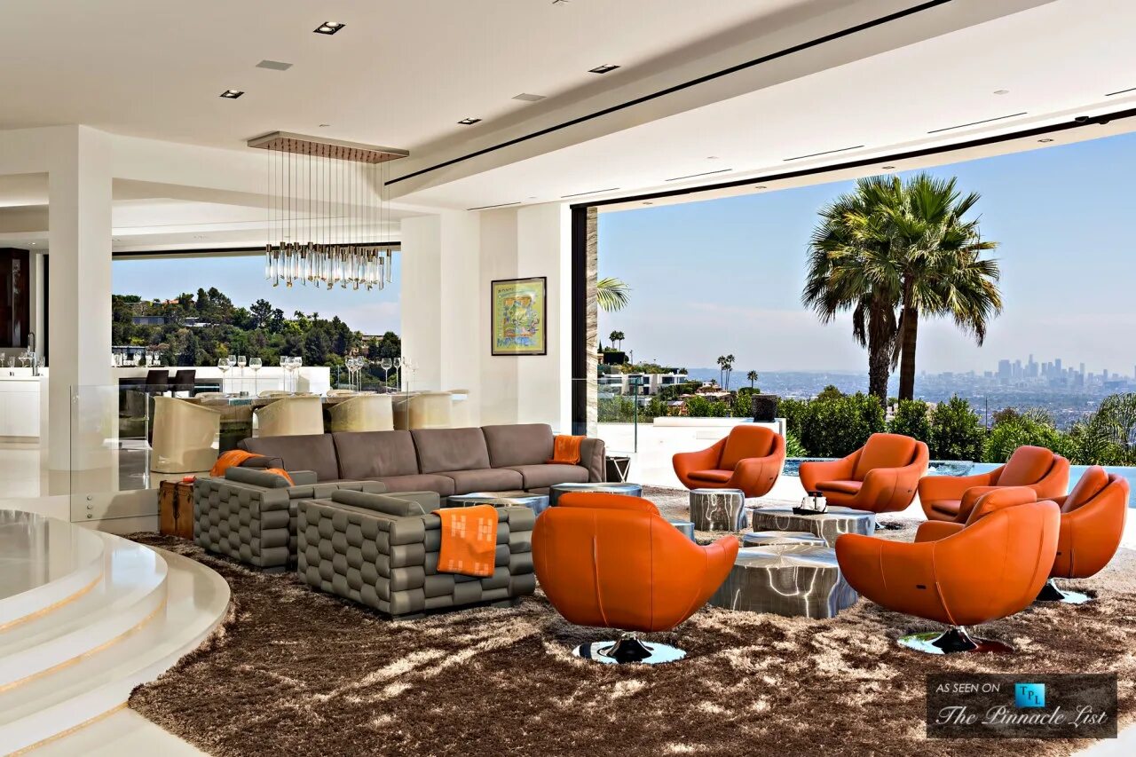 путешествия на роскошные яхте. риксос абу даби. отель в италии 5 звезд. риксос абу даби новый. мир роскоши и комфорта рамка.