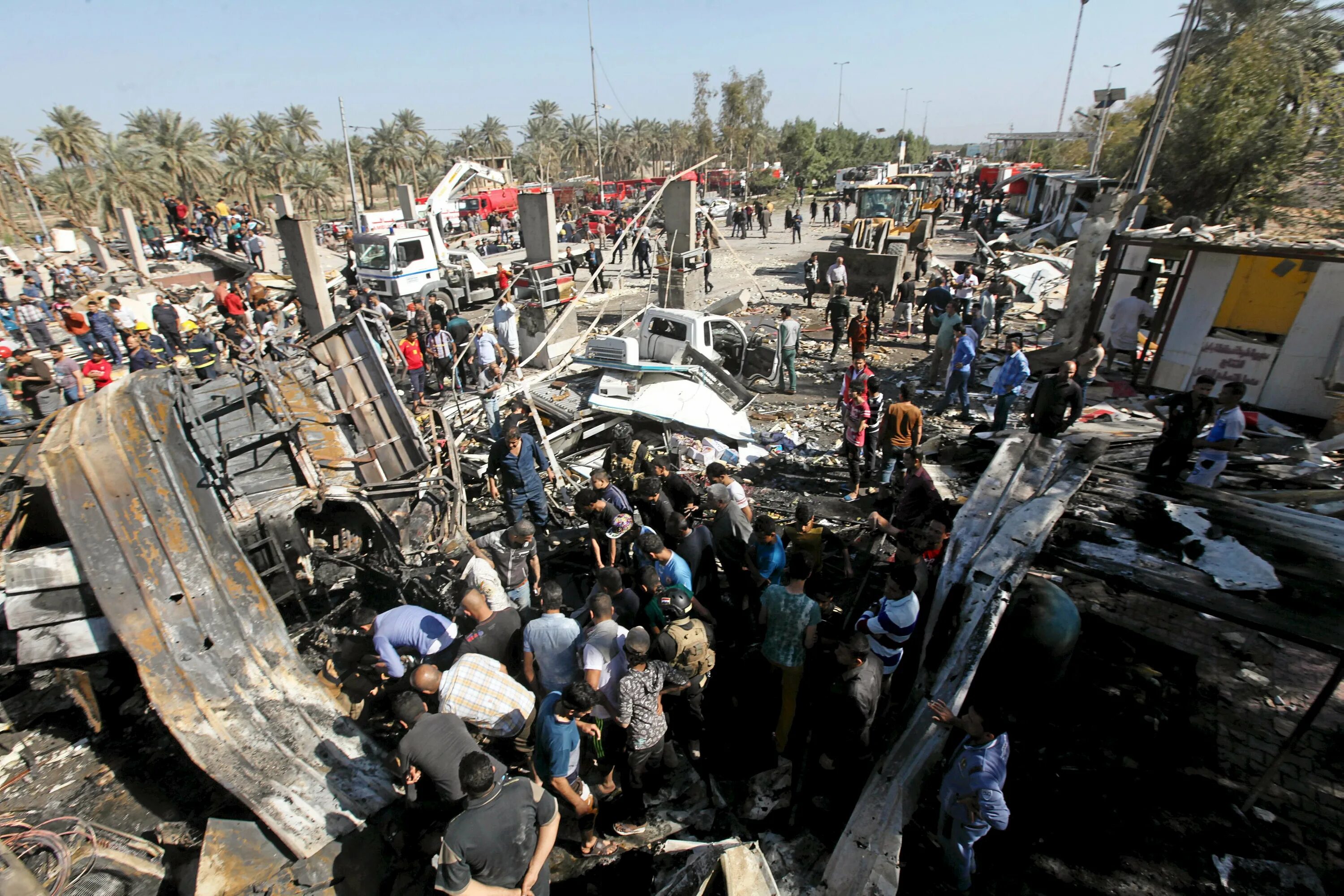 Фото после теракта в Ираке. Iraq Suicide Bombers explosive.