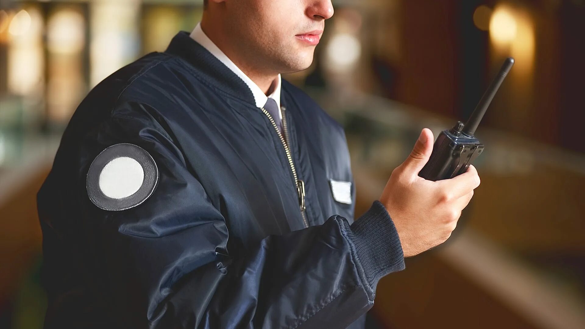 Security сайт. Физическая охрана. охранник. охранник security. охрана отеля.