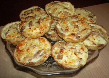 Тарталетки с курицей и сыром в духовке